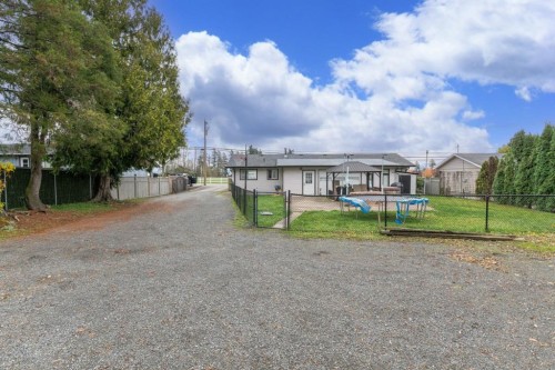 2561 Ross Road, Abbotsford, BC 