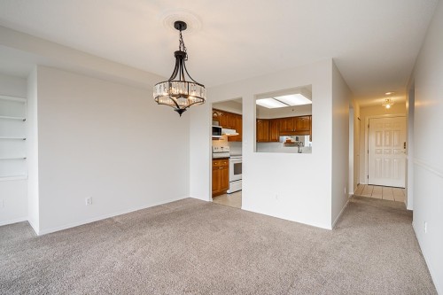 402-3190 Gladwin Road, Abbotsford, BC 