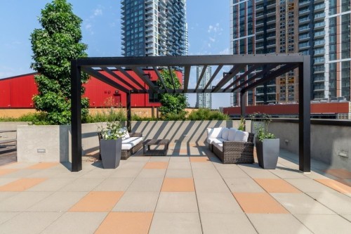 405-13655 Fraser Highway, Surrey, BC 