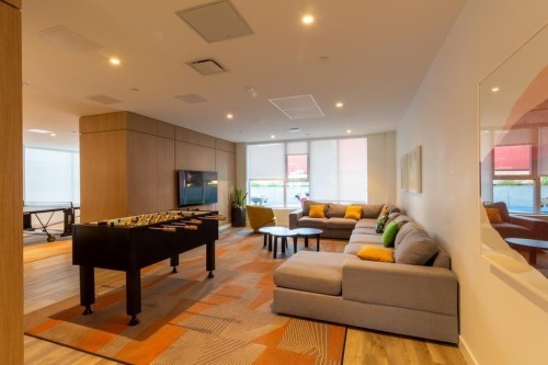 405-13655 Fraser Highway, Surrey, BC 