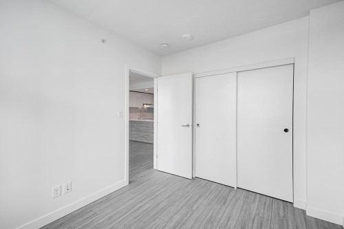 405-13655 Fraser Highway, Surrey, BC 