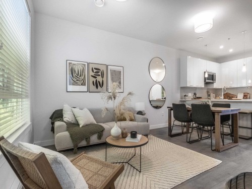 312-33886 Pine Street, Abbotsford, BC 