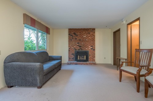 18270 58B Avenue, Surrey, BC 