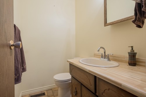 18270 58B Avenue, Surrey, BC 