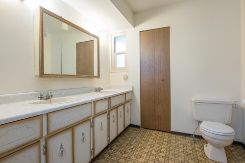 18270 58B Avenue, Surrey, BC 