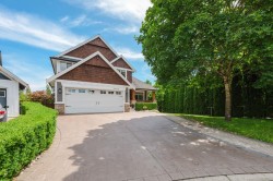 20472 98a Avenue  Langley, BC V1M 0A6