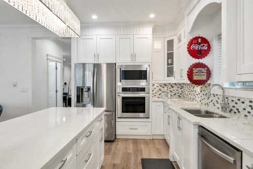 5930 128 Street, Surrey, BC 