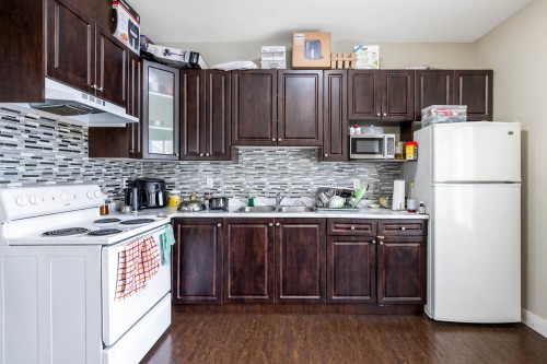 5930 128 Street, Surrey, BC 