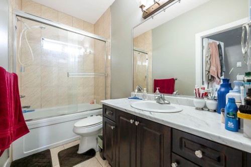 5930 128 Street, Surrey, BC 