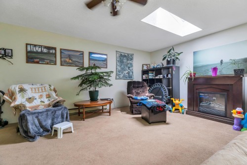 12587 23 Avenue, Surrey, BC 