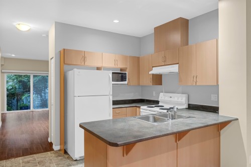 63-8737 161 Street, Surrey, BC 