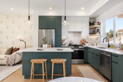 28-19330 Fairway Drive  Surrey, BC V3S 0B7