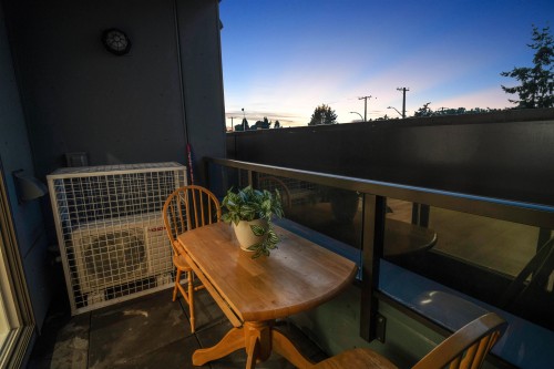 210-14438 72 Avenue, Surrey, BC 