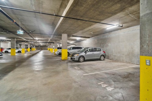 210-14438 72 Avenue, Surrey, BC 