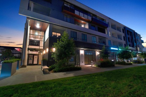 210-14438 72 Avenue, Surrey, BC 