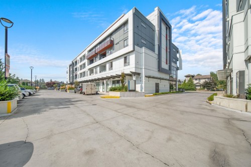 210-14438 72 Avenue, Surrey, BC 