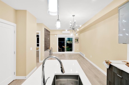 210-14438 72 Avenue, Surrey, BC 