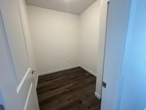 301-16633 24 Avenue, Surrey, BC 