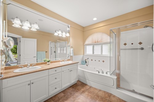 1-3300 157A Street, Surrey, BC 