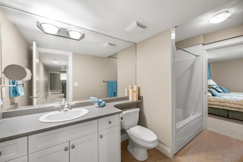 1-3300 157A Street, Surrey, BC 