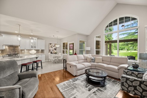 1-3300 157A Street, Surrey, BC 