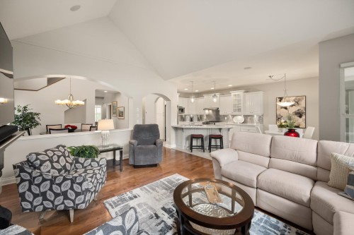 1-3300 157A Street, Surrey, BC 