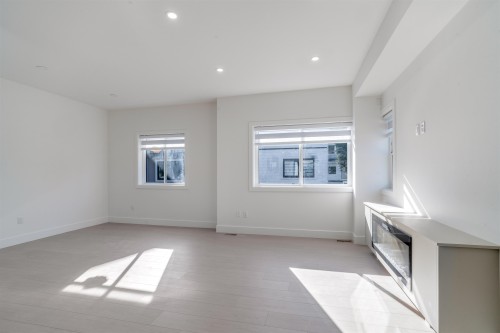 1-8335 115 Street, Delta, BC 