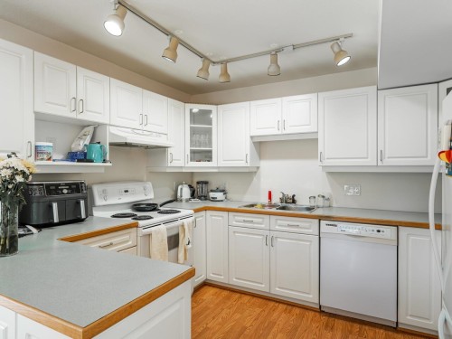 4551 209 Street, Langley, BC 