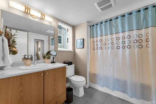 204-13740 75A Avenue, Surrey, BC 