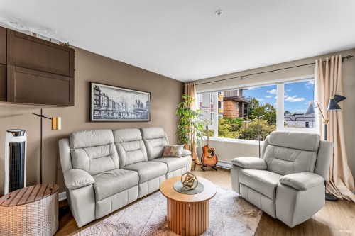 204-13740 75A Avenue, Surrey, BC 