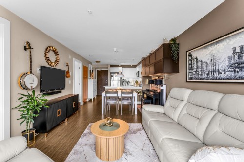 204-13740 75A Avenue, Surrey, BC 