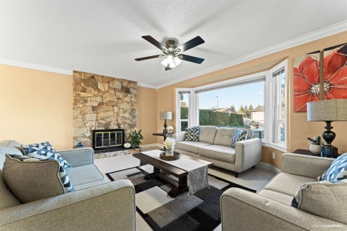 15796 95A Avenue, Surrey, BC 