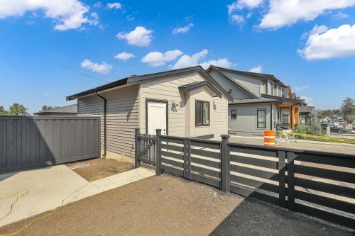 7678 196 Street, Langley, BC 