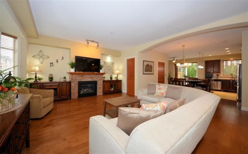 20738 84 Avenue, Langley, BC 