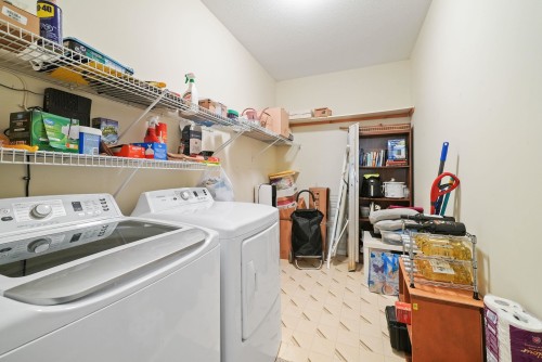 306-5677 208 Street, Langley, BC 