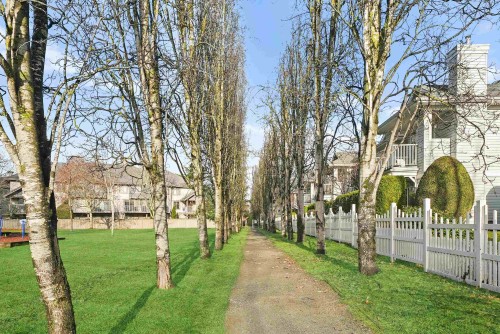 306-5677 208 Street, Langley, BC 