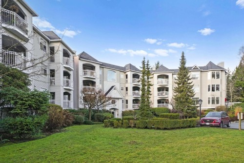 306-5677 208 Street, Langley, BC 