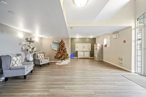 306-5677 208 Street, Langley, BC 