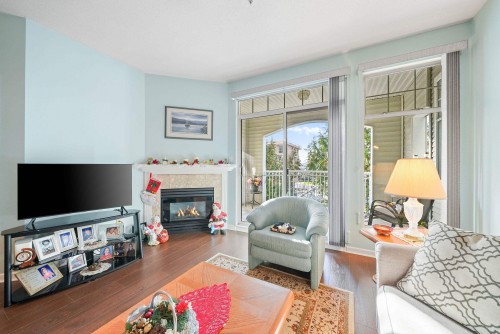 306-5677 208 Street, Langley, BC 