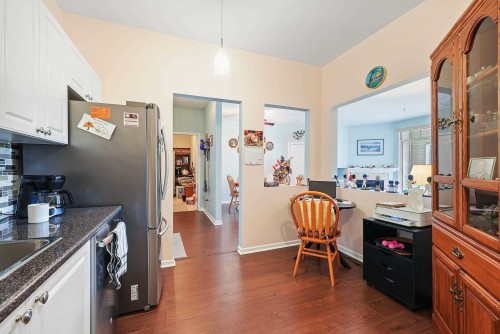 306-5677 208 Street, Langley, BC 