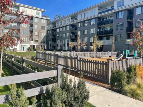 15848 Fraser Highway, Surrey, BC 