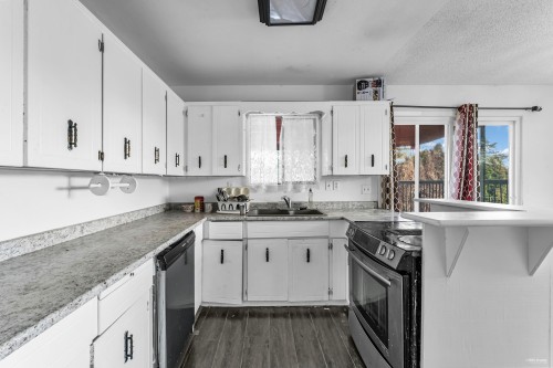 6735 133 Street, Surrey, BC 