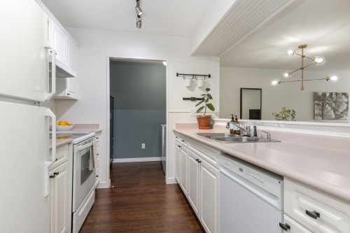 401-5465 201 Street, Langley, BC 