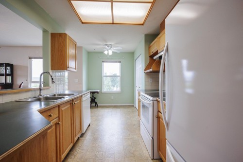 305-20381 96 Avenue, Langley, BC 