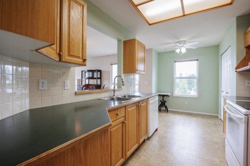 305-20381 96 Avenue, Langley, BC 