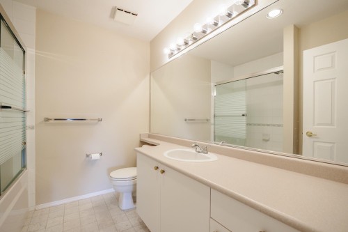 305-20381 96 Avenue, Langley, BC 