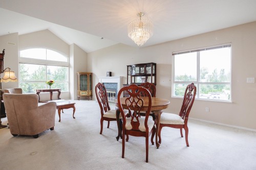 305-20381 96 Avenue, Langley, BC 