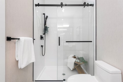 7-19330 Fairway Drive, Surrey, BC 