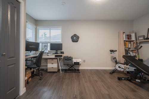 18586 62 Avenue, Surrey, BC 