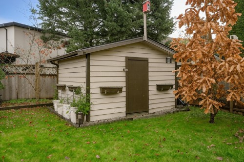 18586 62 Avenue, Surrey, BC 